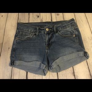 EUC Old Navy denim blue jean shorts - Size 0